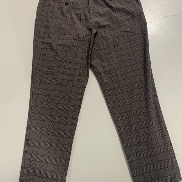 Liz Claiborne plaid pants 10. - Picture 3 of 9